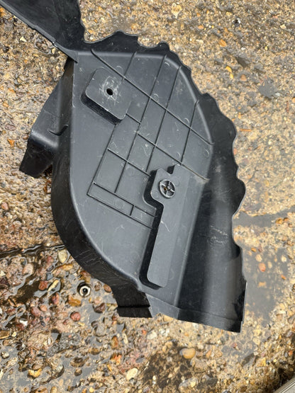 MG ZS 2021-2023 AIR GUIDE FRONT RIGHT DRIVER SIDE 10740115