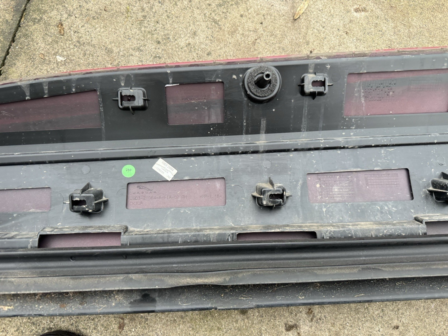 JAGUAR I-PACE X590 Front Right Door Lower Molding J9D3-21064-A 20841808