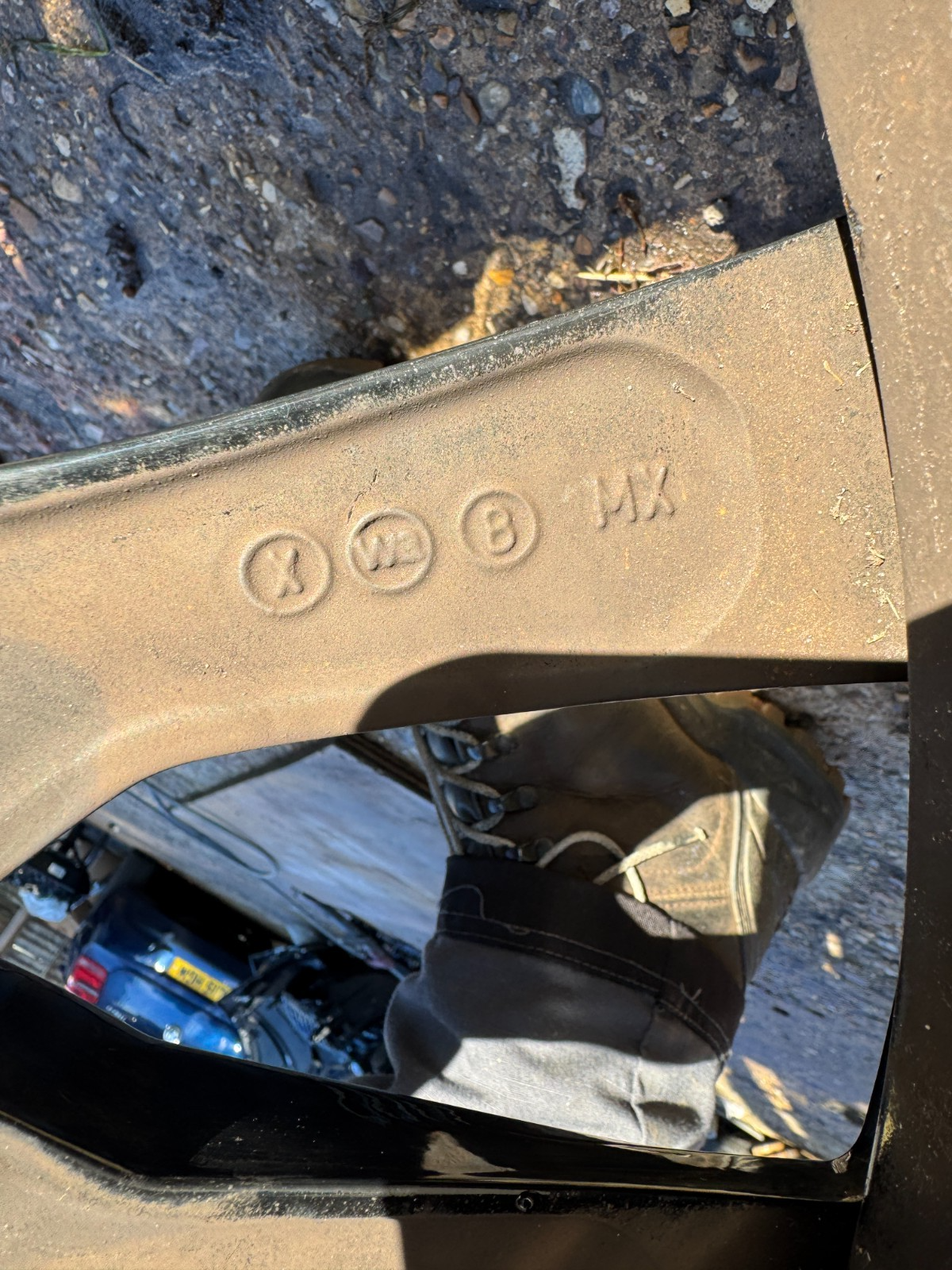 Genuine BMW X7 G07, 22 inch 9.5J alloy wheel 36118074221.  755M, FRONT, BUCKLED