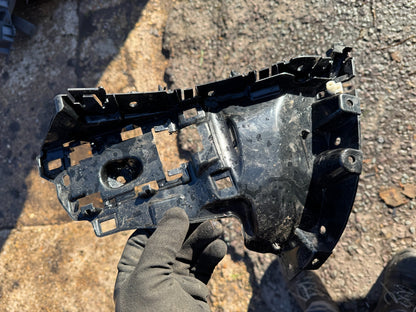 2023 L663 LAND ROVER DEFENDER REAR BUMPER BRACKET RH SIDE L8B217A881A 2019 ON