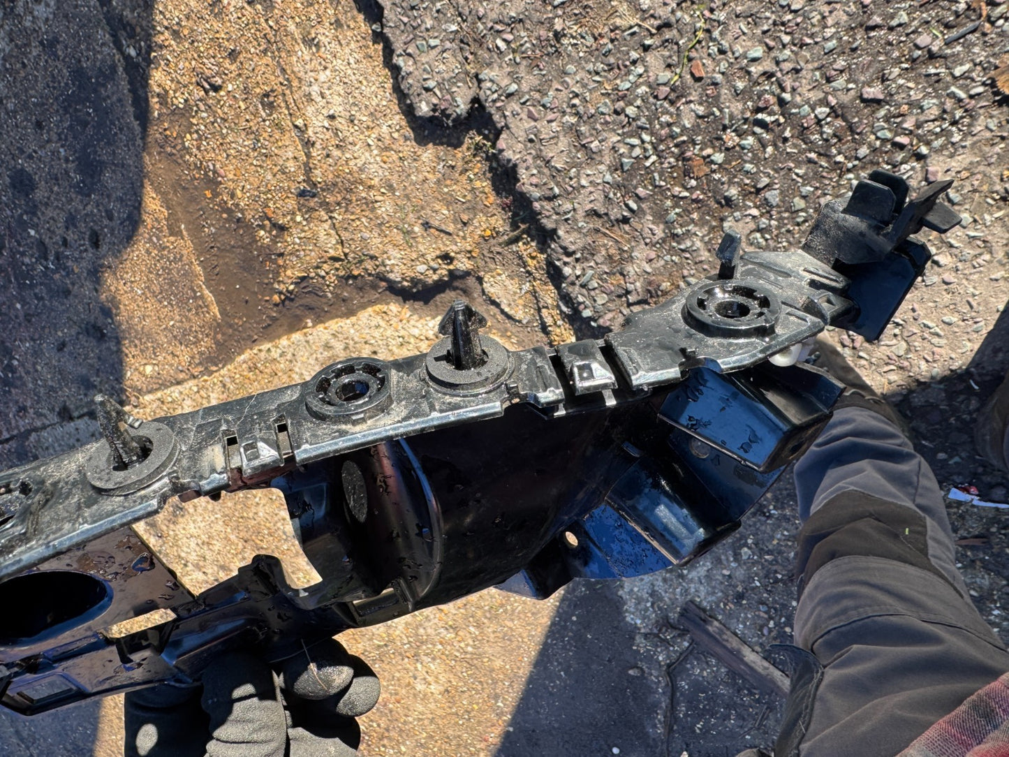 2023 L663 LAND ROVER DEFENDER REAR BUMPER BRACKET RH SIDE L8B217A881A 2019 ON