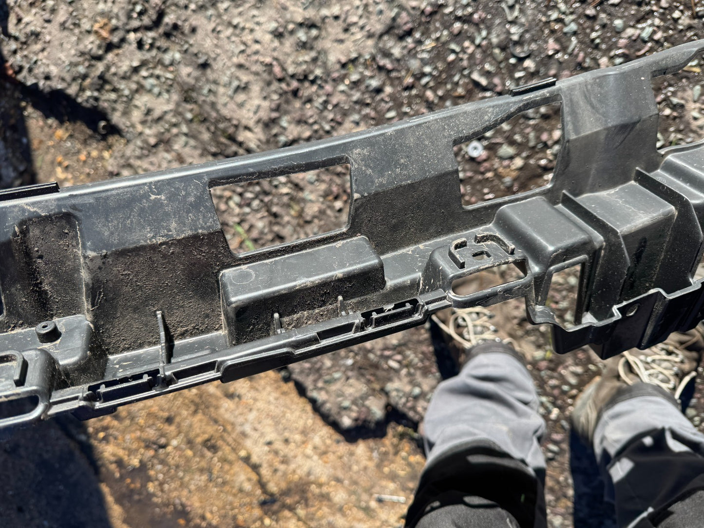 GENUINE JAGUAR I-PACE X590 REAR BUMPER BRACKET 2018-ON J9D317B861AA