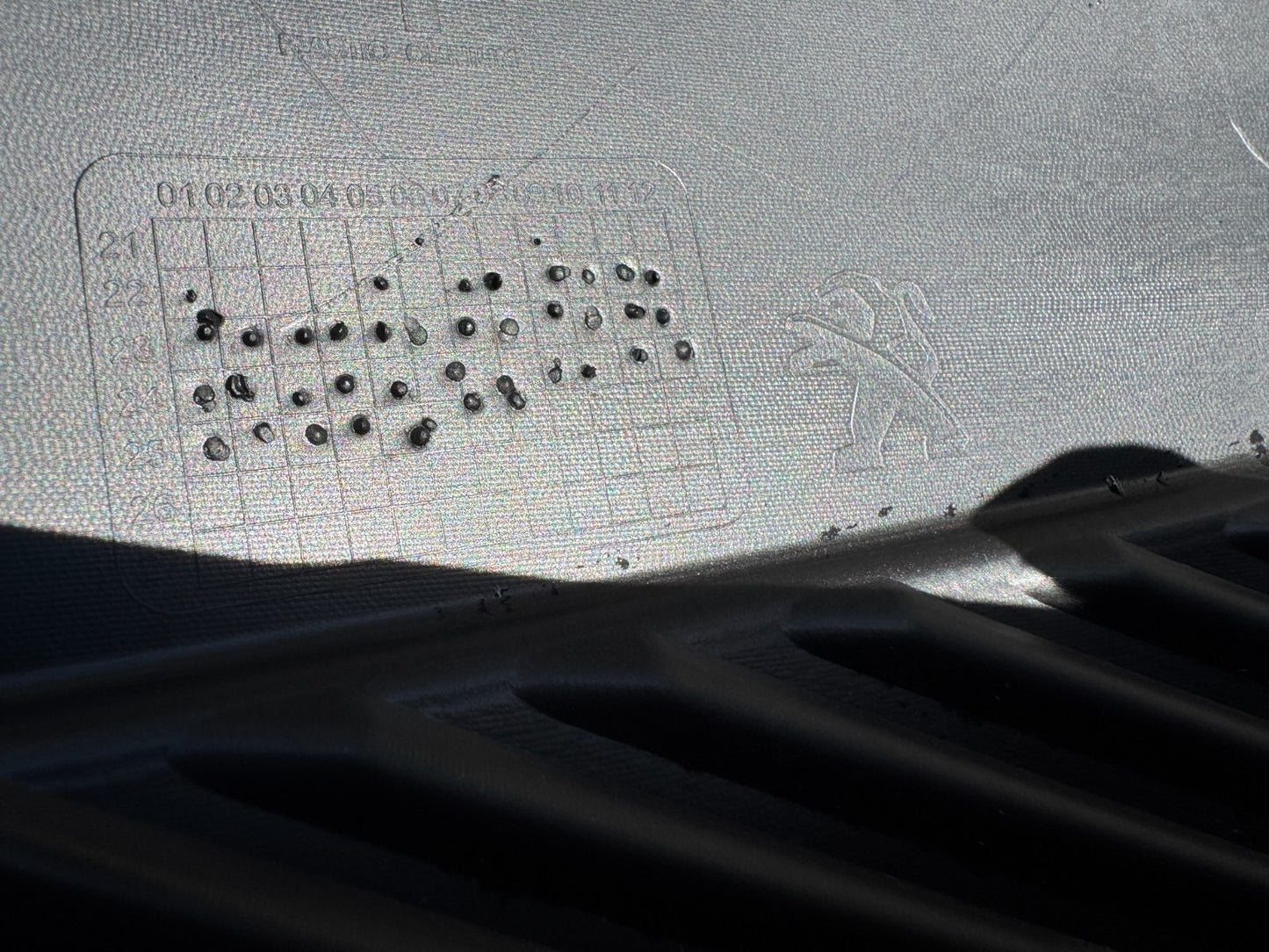 Peugeot 408 front bumper right RH grill 2022 -2025 Genuine 9840750980