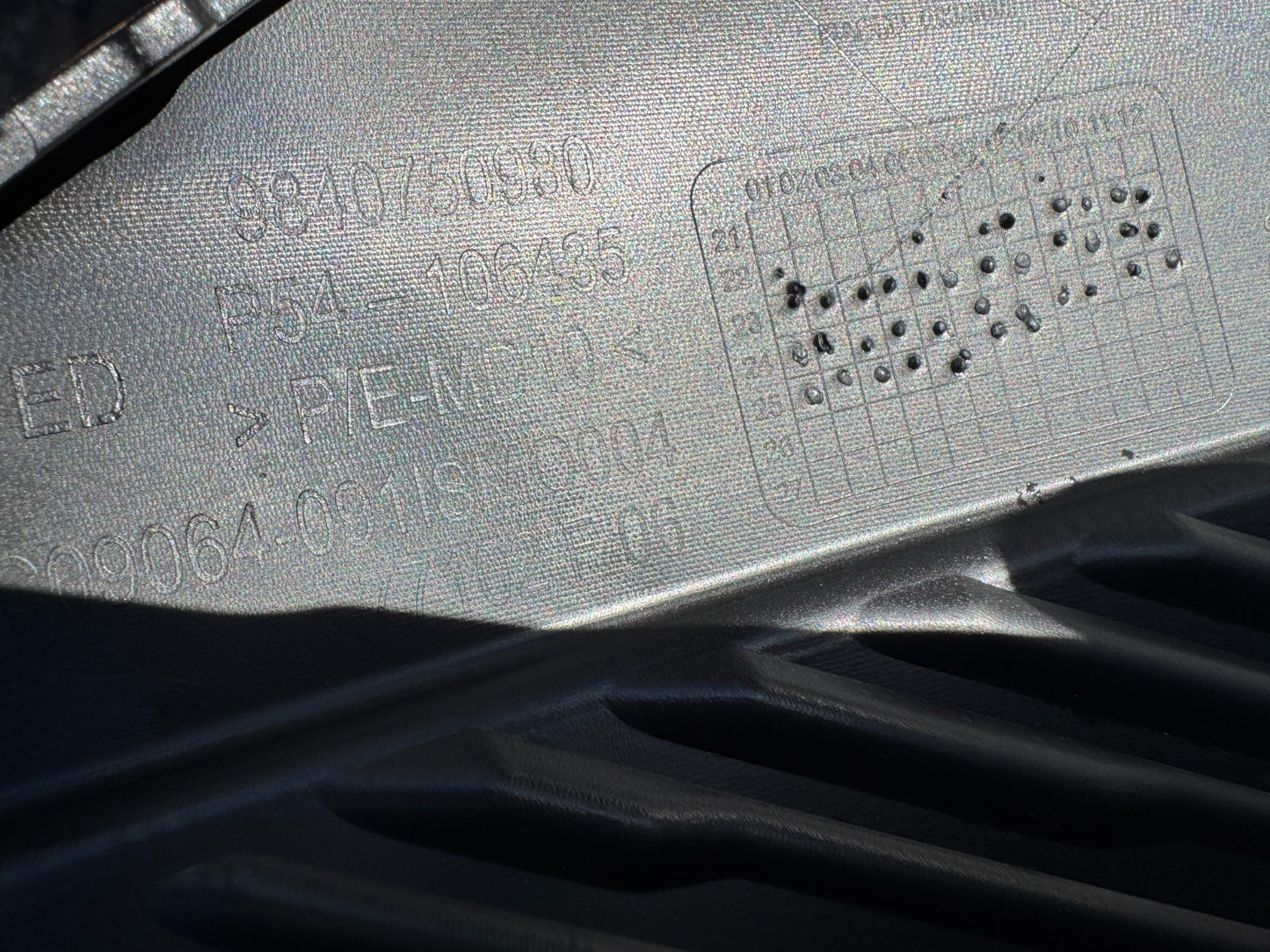 Peugeot 408 front bumper right RH grill 2022 -2025 Genuine 9840750980