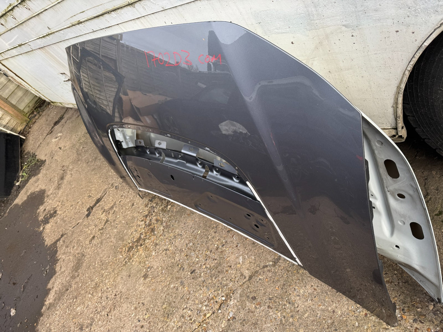 Jaguar I PACE BONNET | Genuine OEM Jaguar LATE MODEL, FAIR TO GOOD CONDITION