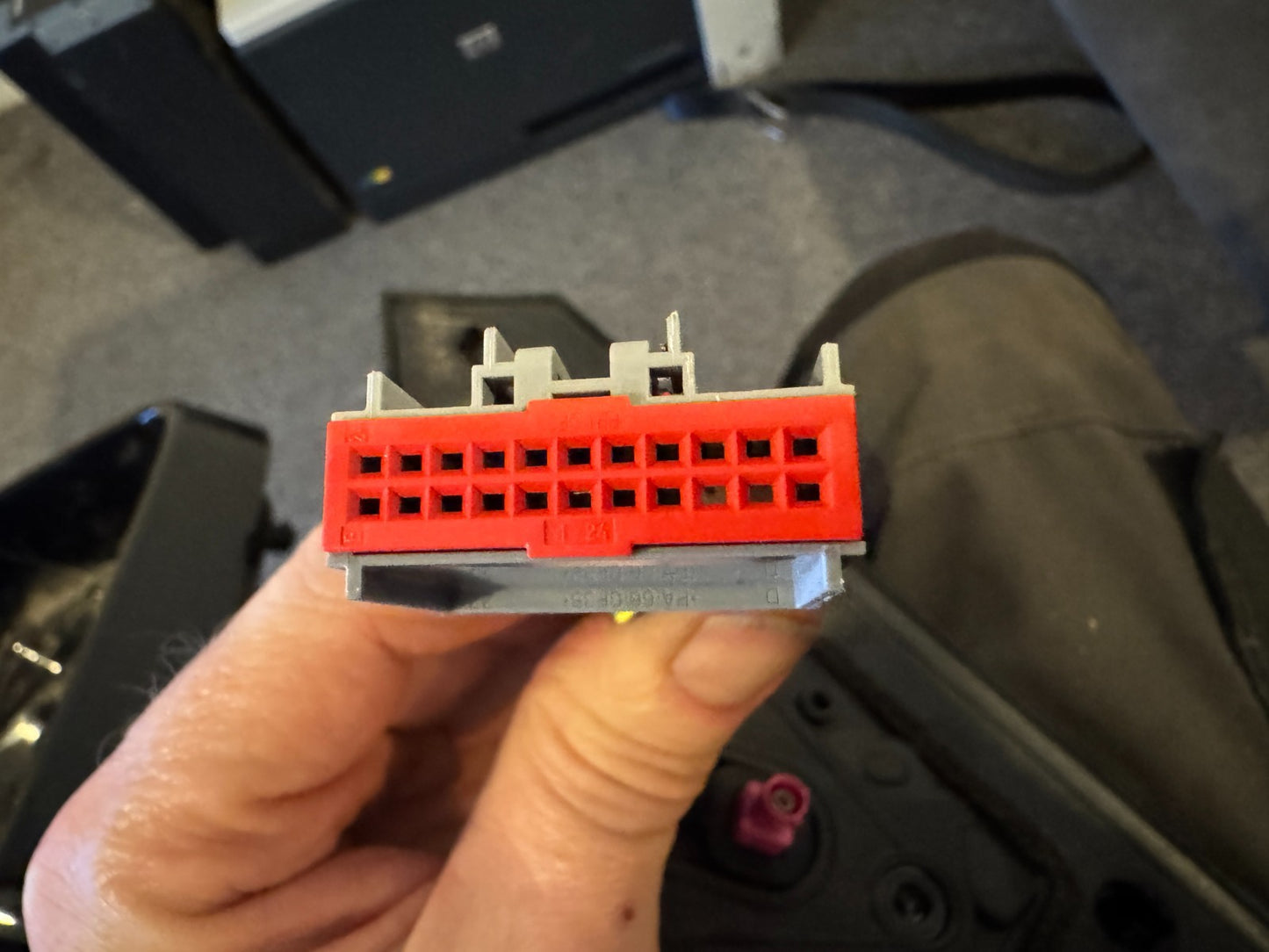 2025 Land Rover Defender L663 Left Wing Mirror S8B2-17683-EA SPARES OR REBUILD