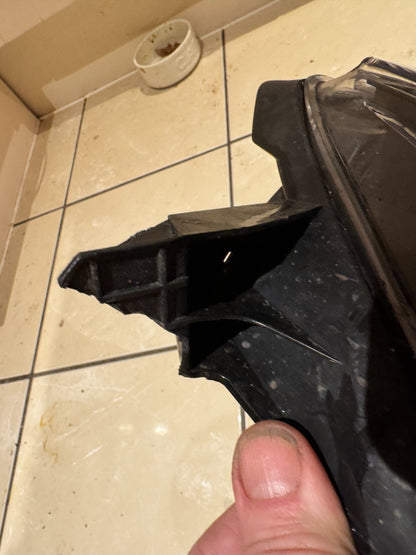 Renault Trafic III 2021 Headlight Right Driver Side RHD 260105172R DAMAGED