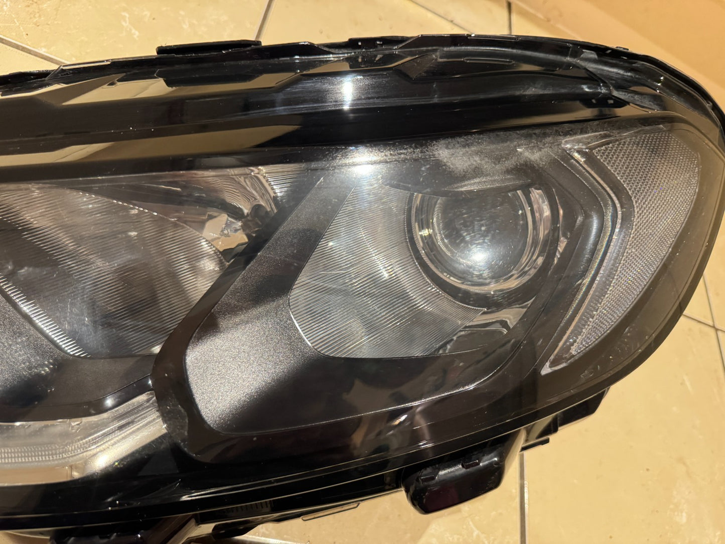 FORD ECOSPORT MK1 2017-2020 LEFT SIDE HEADLIGHT HEADLAMP GN1513W030ZA