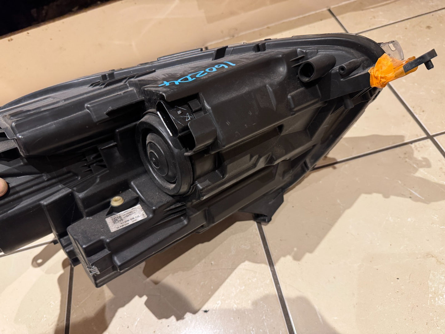 FORD ECOSPORT MK1 2017-2020 LEFT SIDE HEADLIGHT HEADLAMP GN1513W030ZA