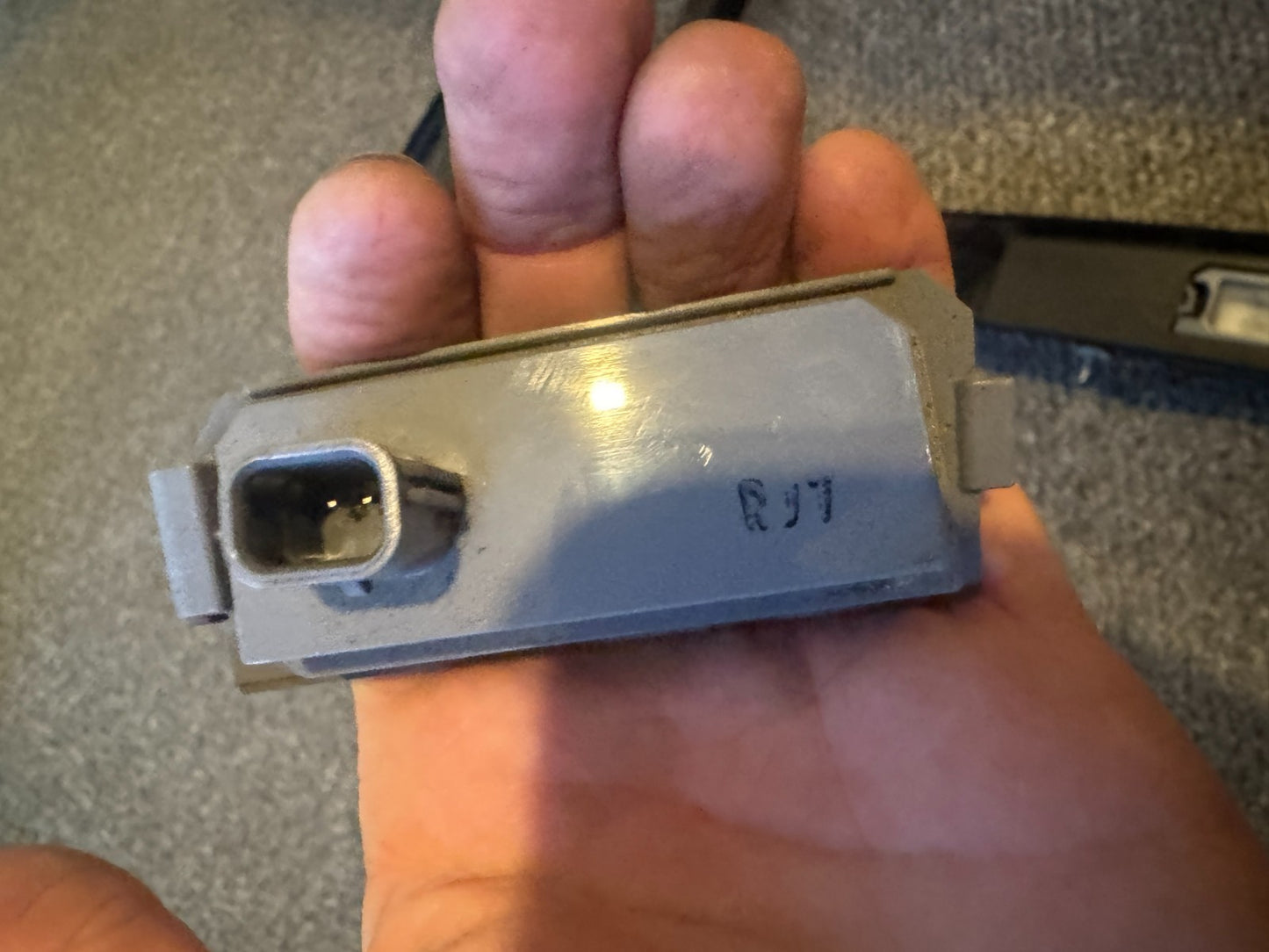 HYUNDAI TUCSON TL, TLE Number Plate Light Holder Trim RIGHT 92520N7100