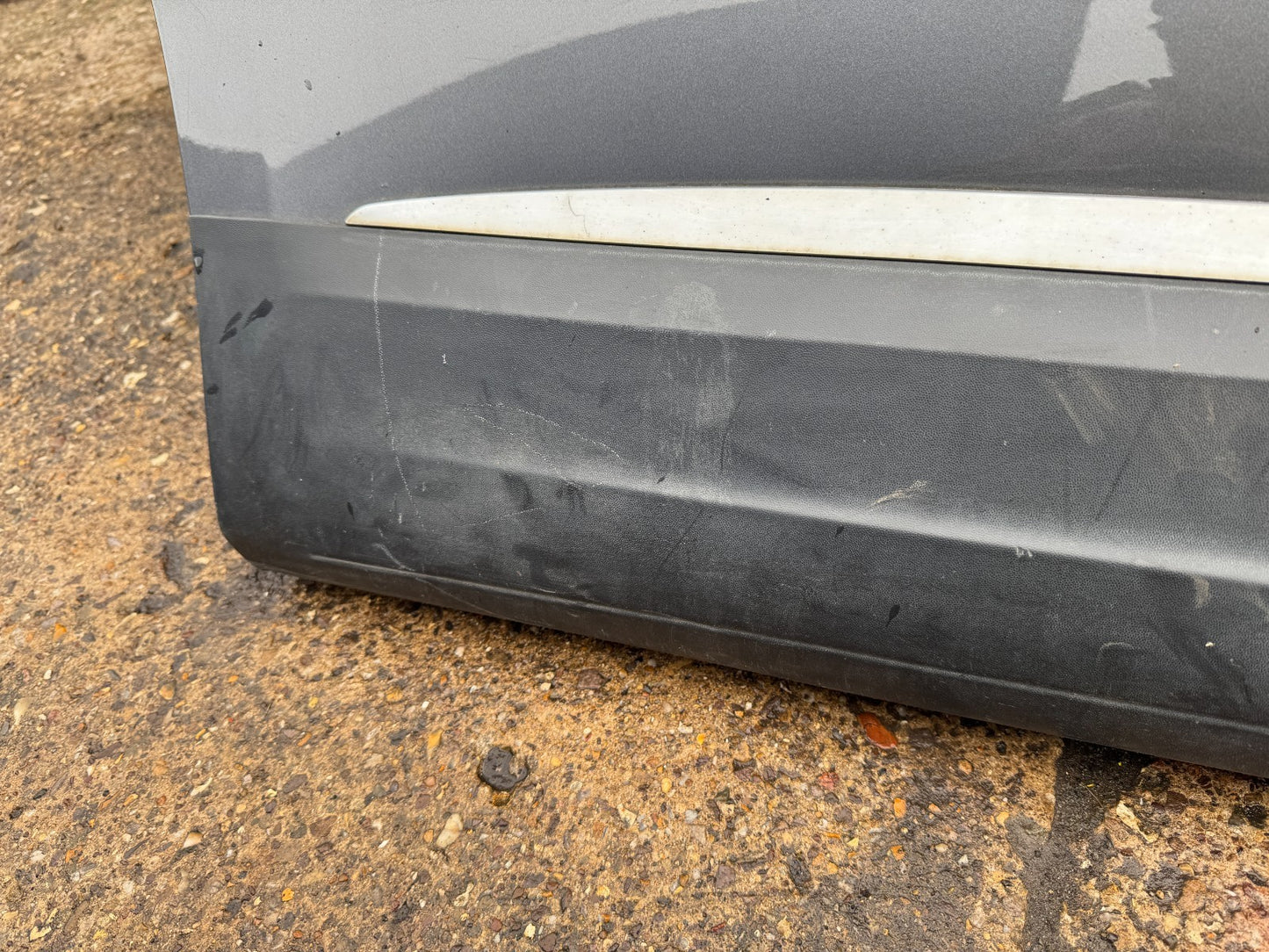 VW TIGUAN 5N 2008-16 DRIVERS RIGHT REAR DOOR