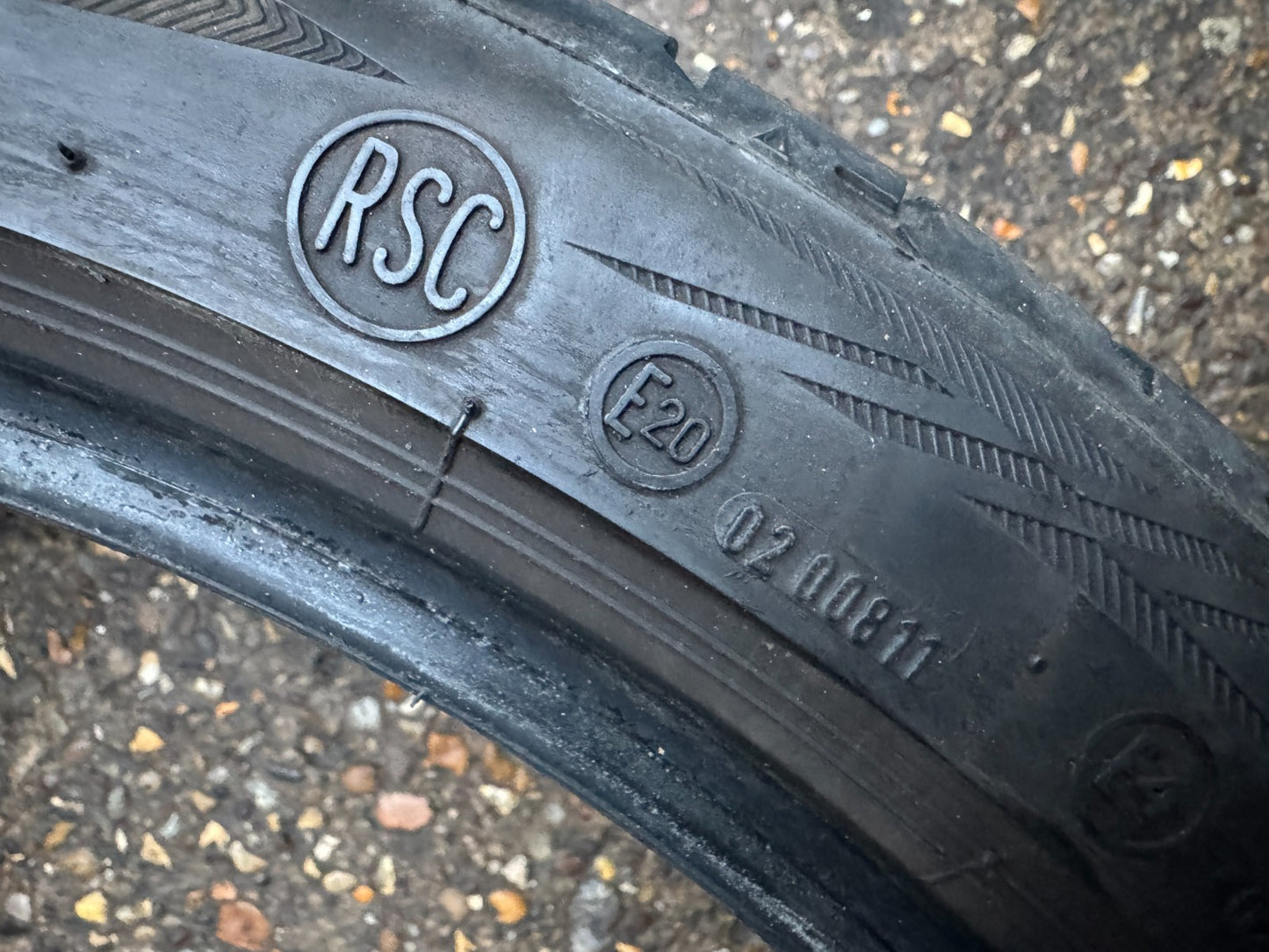 225 40 19 89Y BRIDGESTONE POTENZA S001 * BMW RUNFLAT RSC RFT PART WORN TYRE 6MM