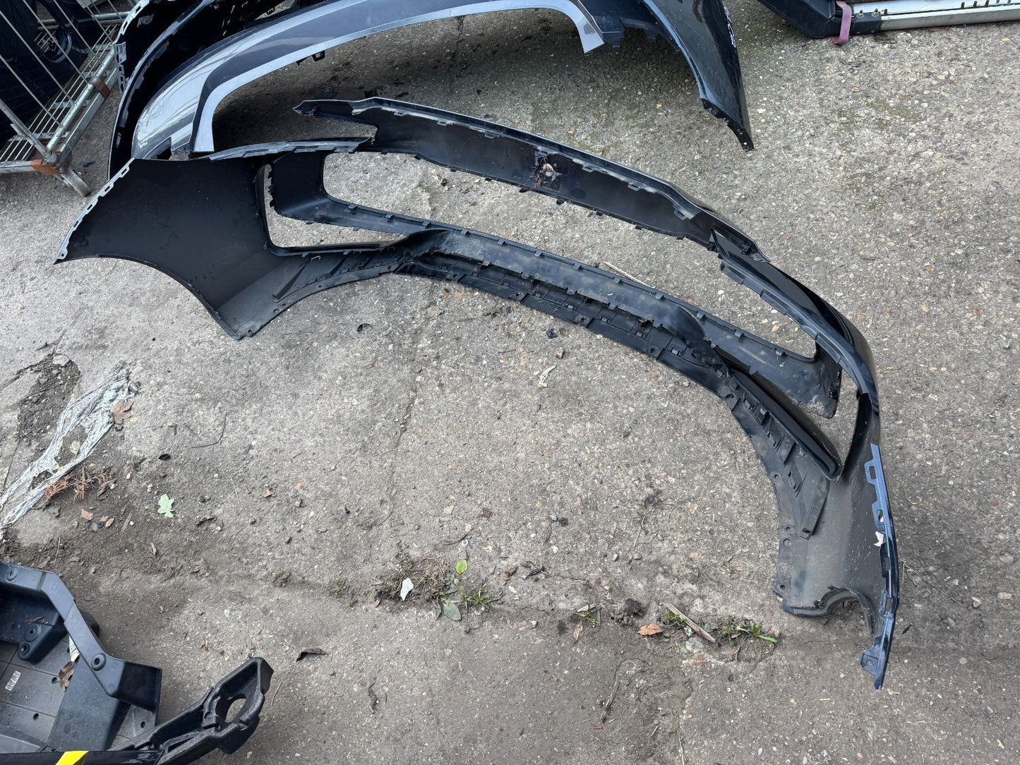 MG 3 Front Bumper 2024-ON | OEM P11222231 Used Genuine SCRATCHED