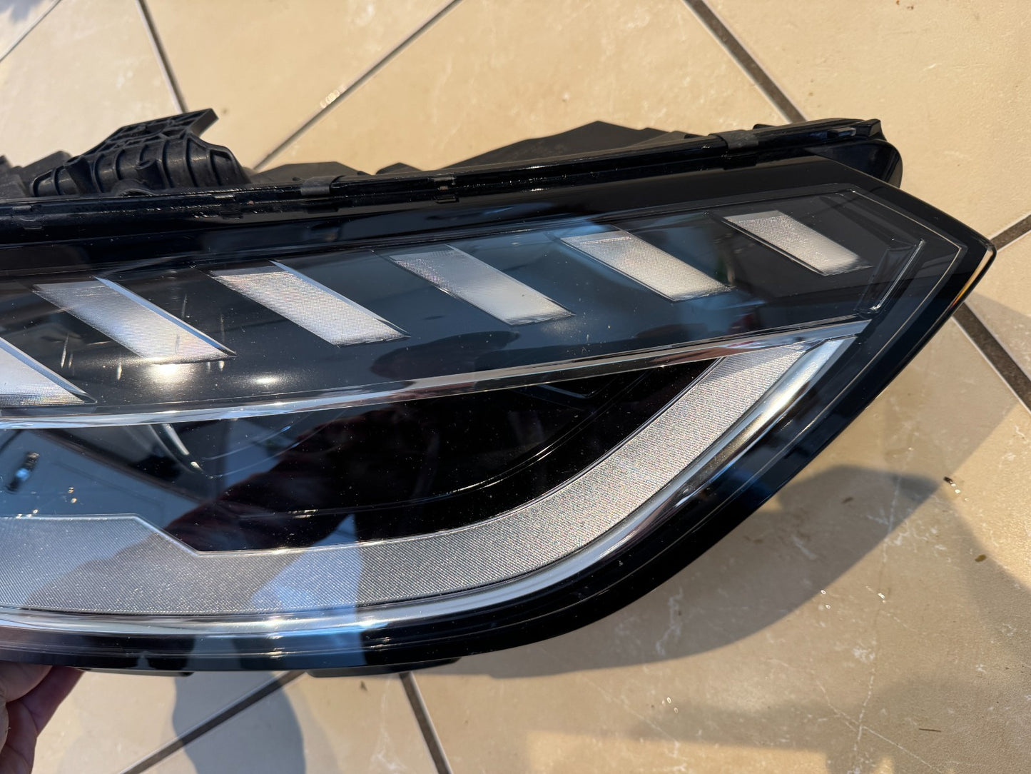 2021 GENUINE AUDI A4 S4 S LINE B9 LED HEADLIGHT RIGHT 2019 ON 8W0941034E