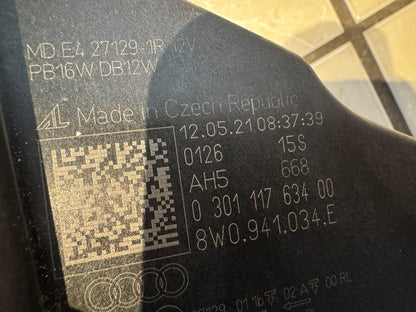 2021 GENUINE AUDI A4 S4 S LINE B9 LED HEADLIGHT RIGHT 2019 ON 8W0941034E