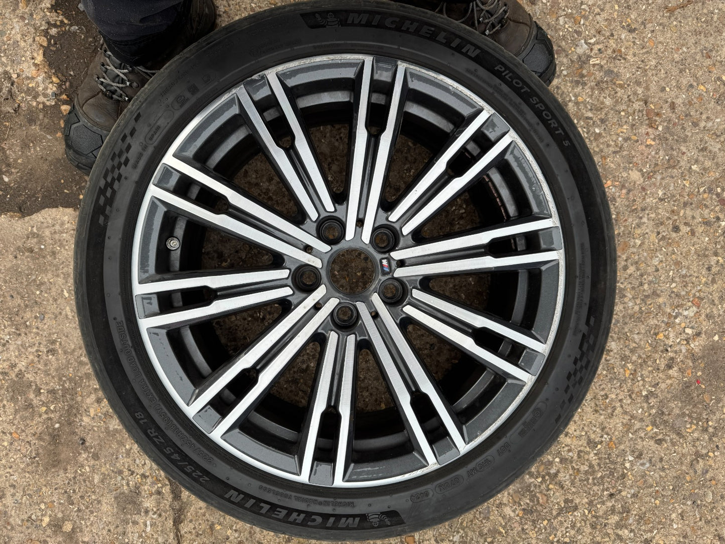 BMW 3 SERIES G20 G21 18'' FRONT GREY DIAMOND CUT ALLOY RIM 7.5J IS25 8089890