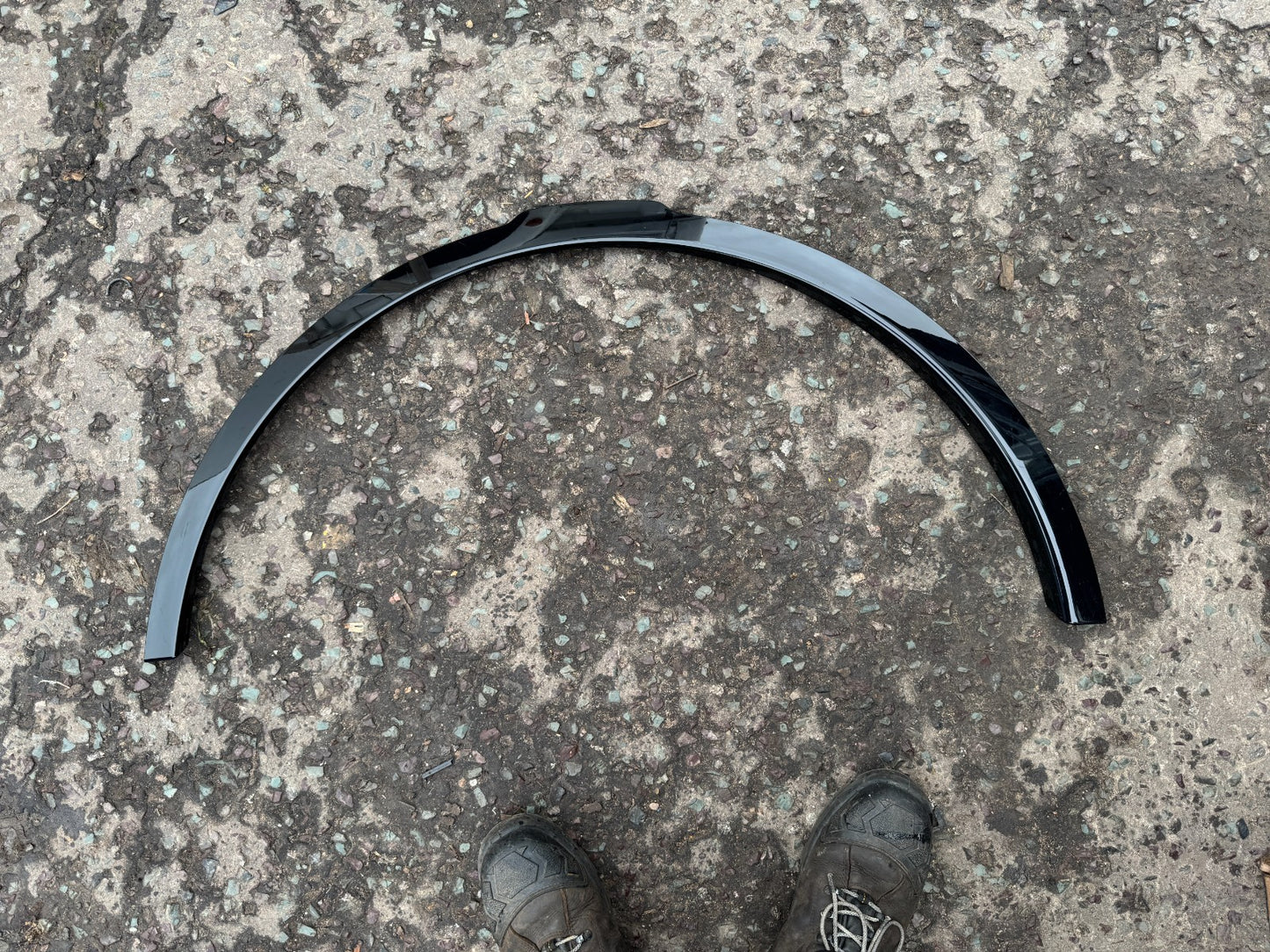 2025 Land Rover Discovery Sport Front Left Side Wheel Arch Trim HY3M-16A075