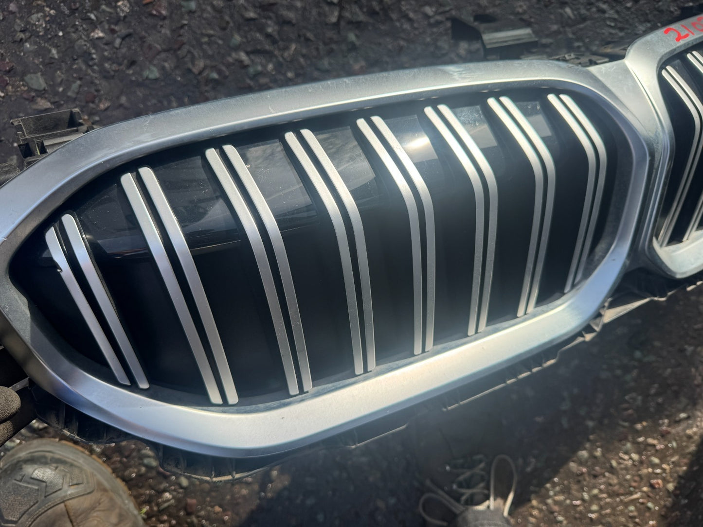 BMW 3 SERIES 2019-2022 G20 LCI FRONT GRILL SHUTTER AIR DUCT 110738-10 DAMAGED