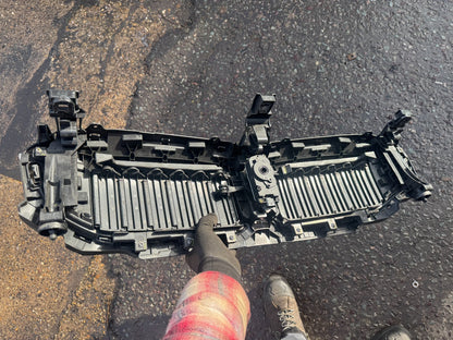 BMW 3 SERIES 2019-2022 G20 LCI FRONT GRILL SHUTTER AIR DUCT 110738-10 DAMAGED