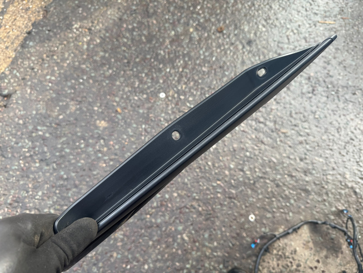 Nissan Ariya Left-Hand (LH) Mirror Triangle / Mirror Garnish Trim 78127