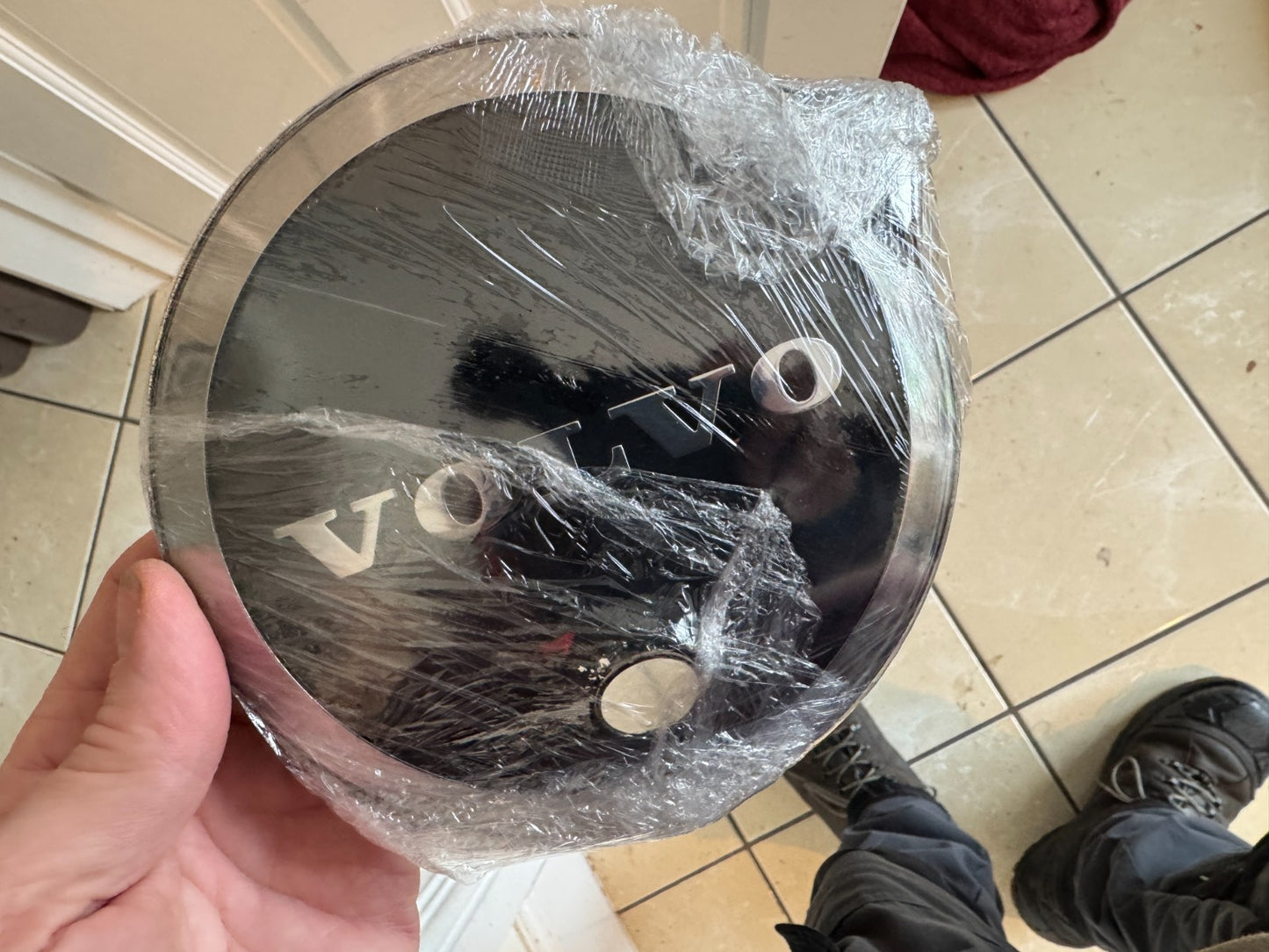 Volvo  XC90 S90 XC60 Front Grill Emblem 32386198 Heated Genuine SCRATCHED