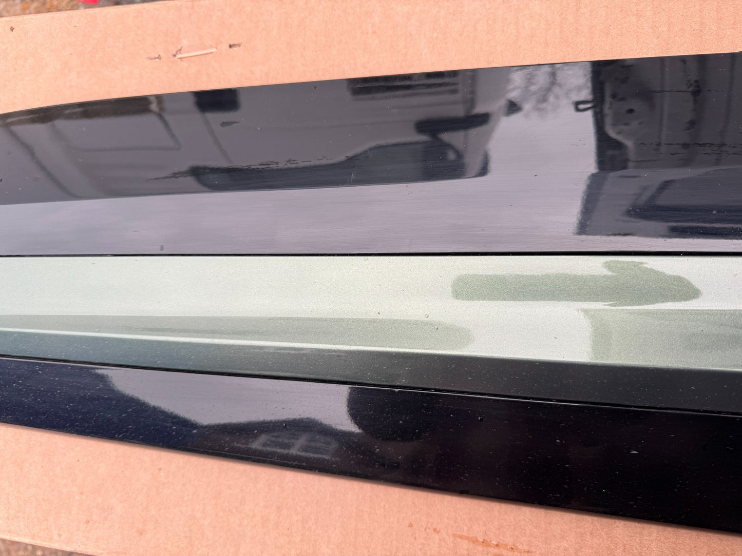 KIA SPORTAGE NQ5 Front Left Door Lower Molding 87721-R2300 2024