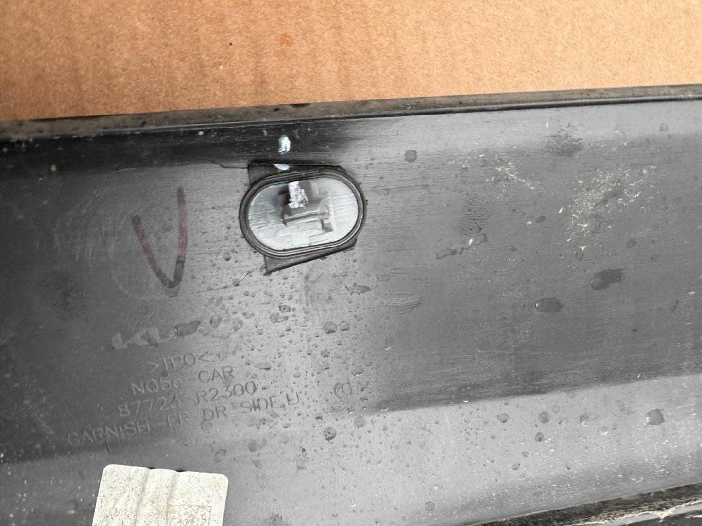KIA SPORTAGE NQ5 Front Left Door Lower Molding 87721-R2300 2024