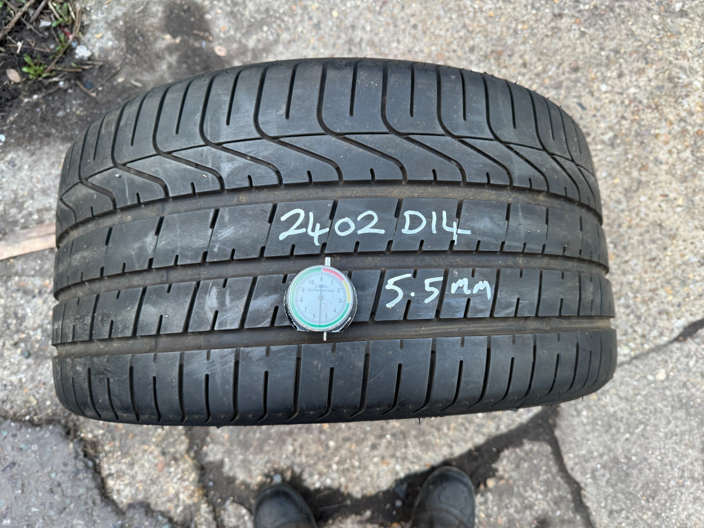 PIRELLI 295 30 20 (101Y) TYRE P ZERO EXTRA LOAD  5.5MM 2023 min cosmetic damage
