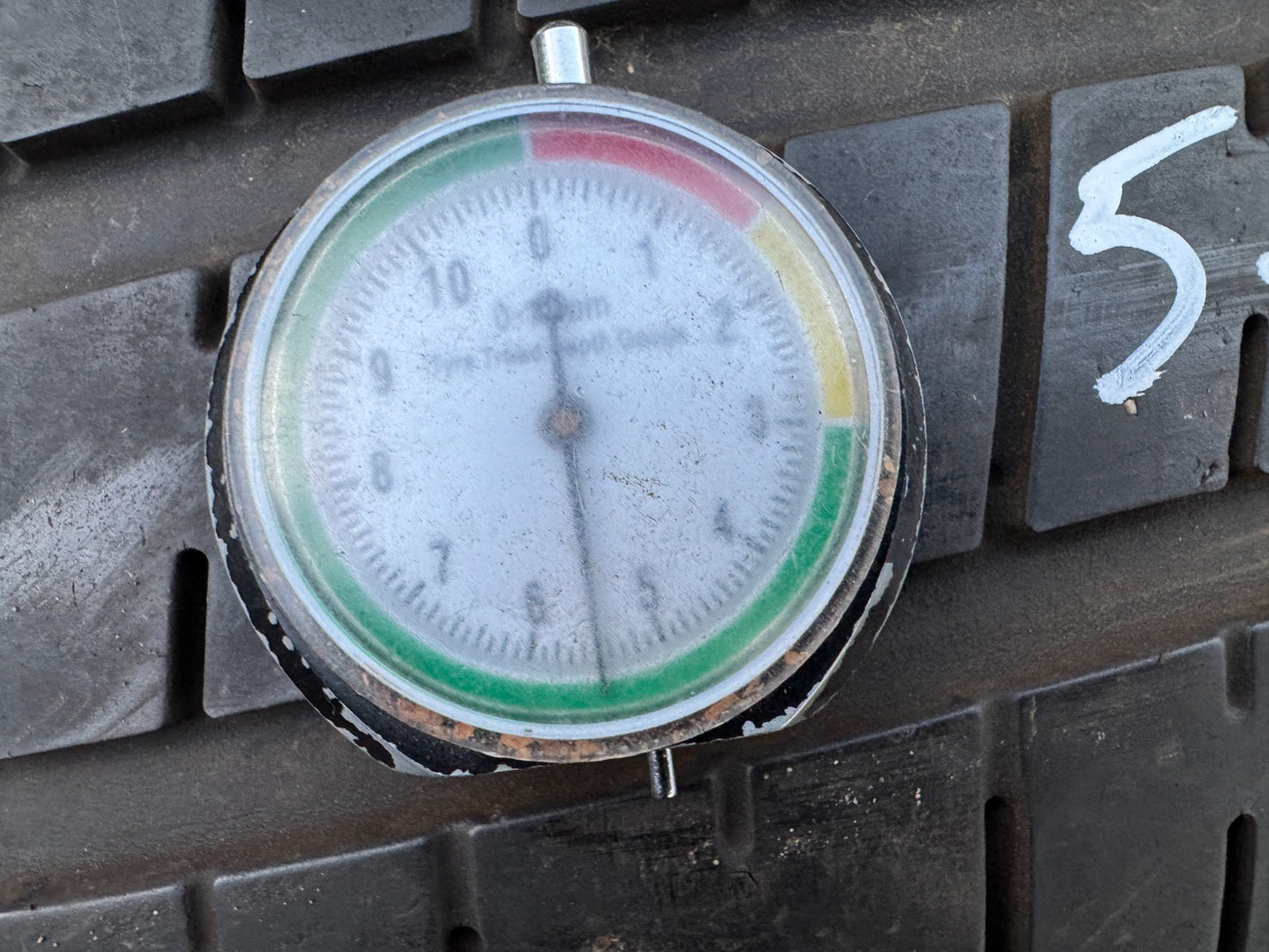 PIRELLI 295 30 20 (101Y) TYRE P ZERO EXTRA LOAD  5.5MM 2023 min cosmetic damage