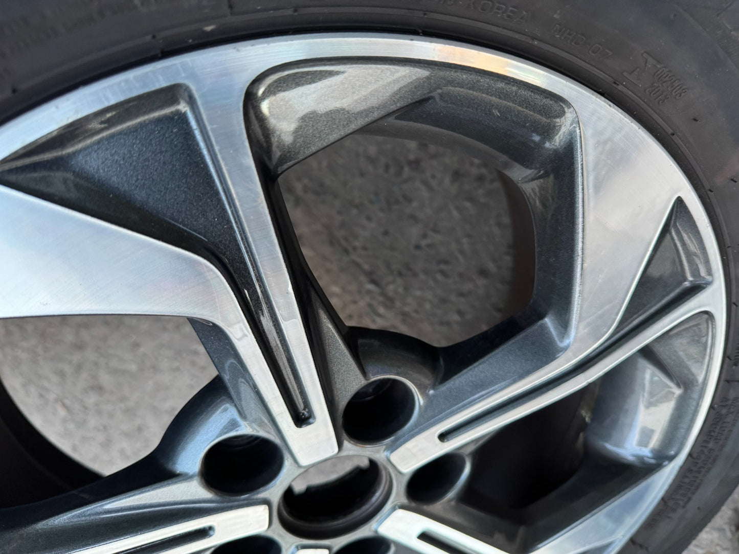 GENUINE KIA CEE'D+XCEE'D GT-LINE 16 INCH ALLOY WHEEL+TYRE 52910-J7700 2019-2025