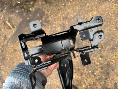 GENUINE NEW BMW 1 SERIES F20 12-19 FRONT LEFT HEADLIGHT SUPPORT BRACKET 170238