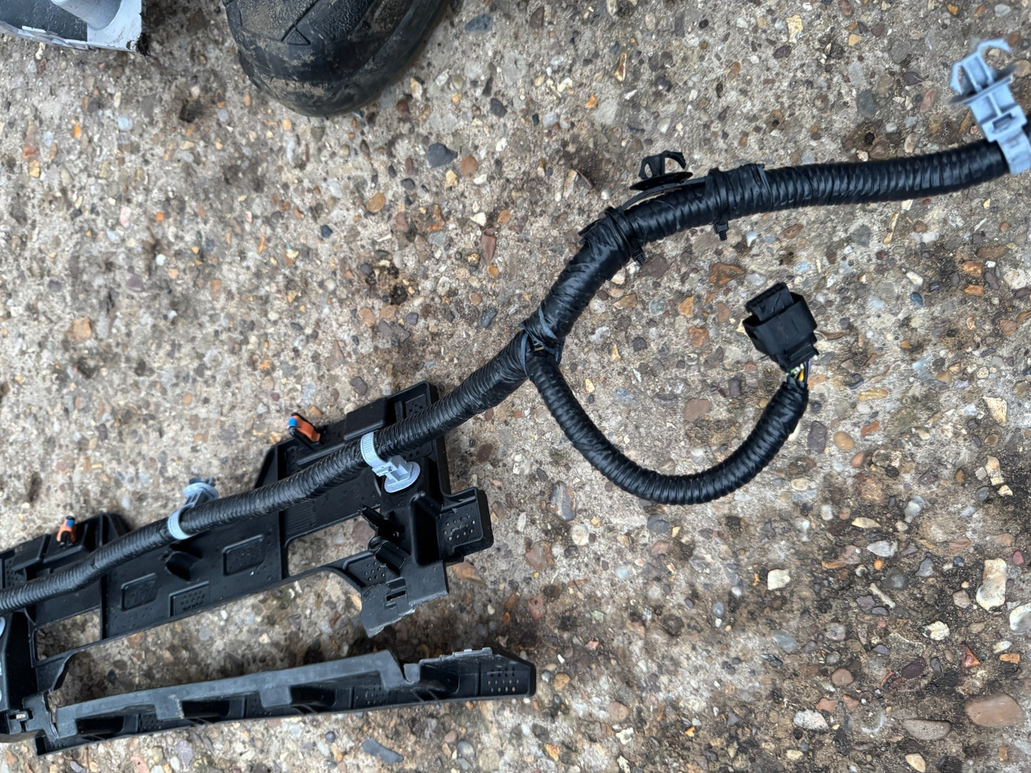 2025 Lotus Eletre OEM Rear Bumper Wiring Loom 8897812606