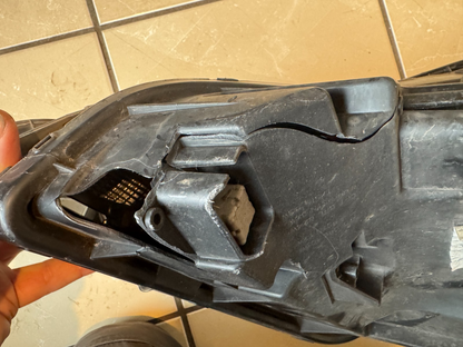 HYUNDAI TUCSON MK4 NX4 20-24 FRONT LEFT DRL HEADLIGHT 92207-N7100