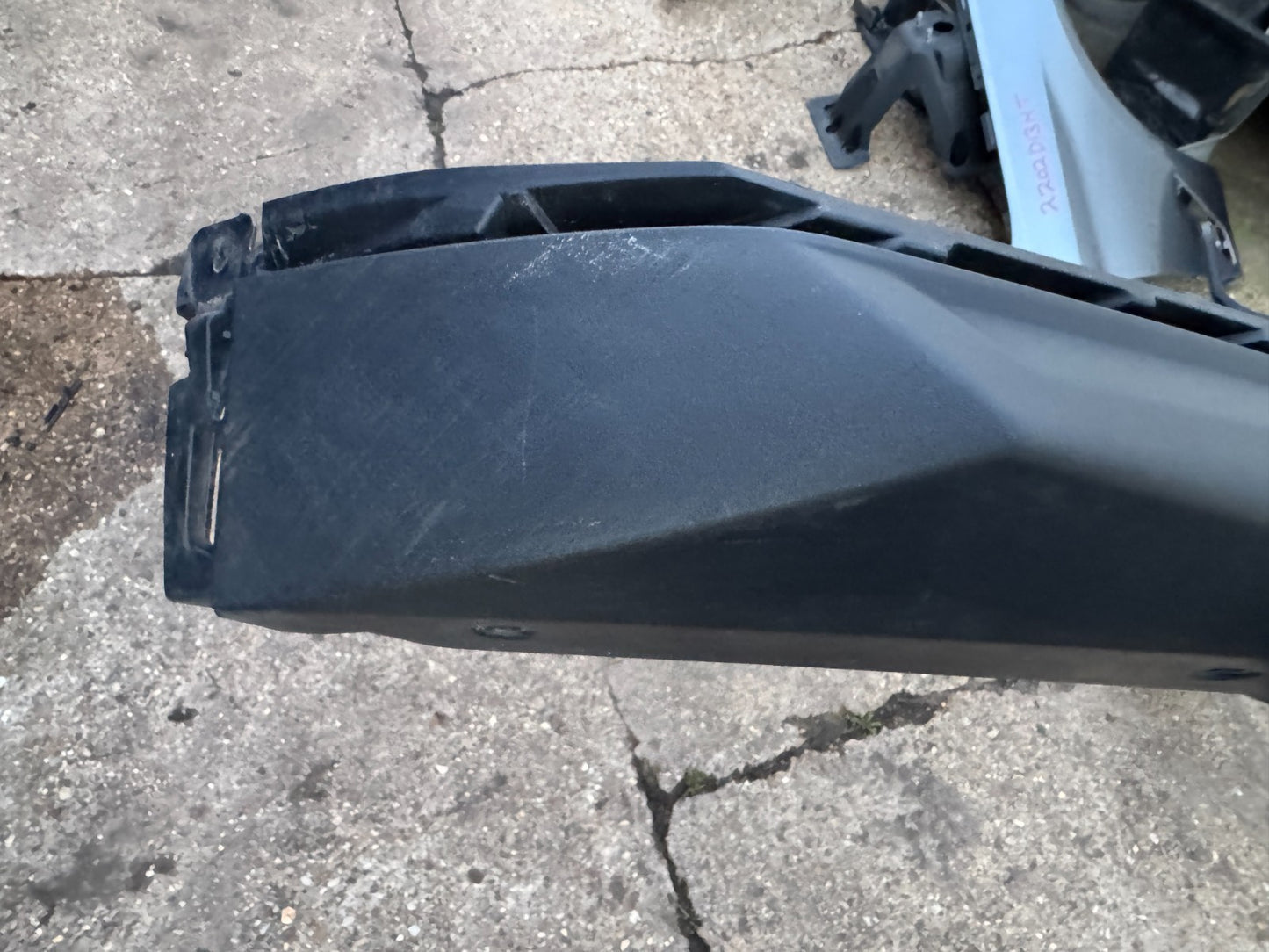 2025 Peugeot 408 II Front bumper lower grill 9840750080