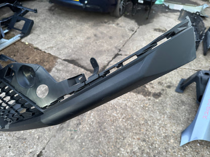 2025 Peugeot 408 II Front bumper lower grill 9840750080