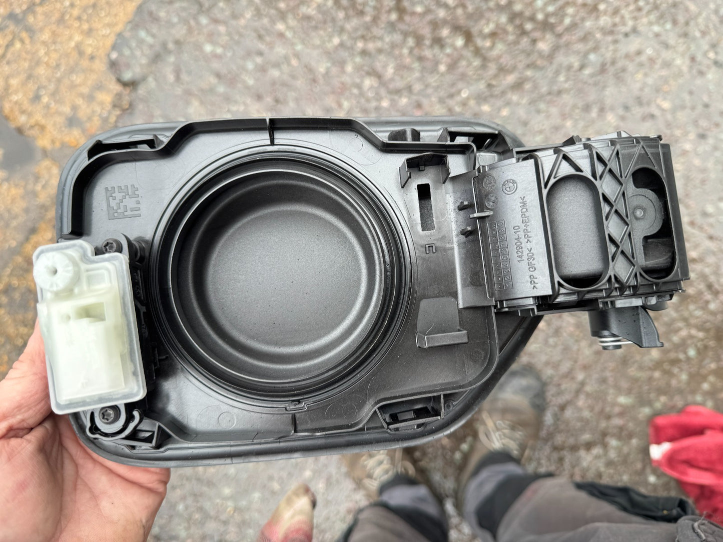 BMW 3 SERIES G20 G21 19–25 FUEL FILLER HOUSING FUEL FILLER FLAP 142904-10