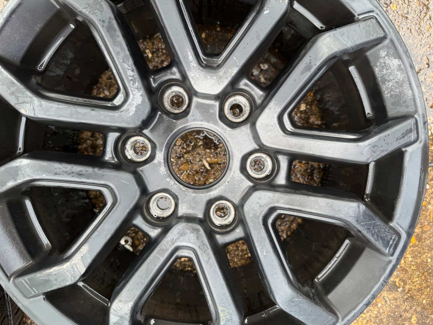 17" FORD RANGER RAPTOR GENUINE  ALLOY WHEEL (x1) N1WC-1007-D1A SCRATCHED