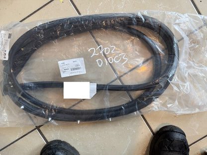 OEM MG ZS EV (19‑24) Front LH Door Weatherstrip Seal 10229794