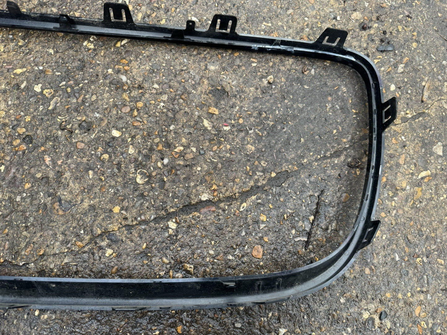 JAGUAR F-PACE X761 Radiator Grille surround HK83-018K28-AA 2019on