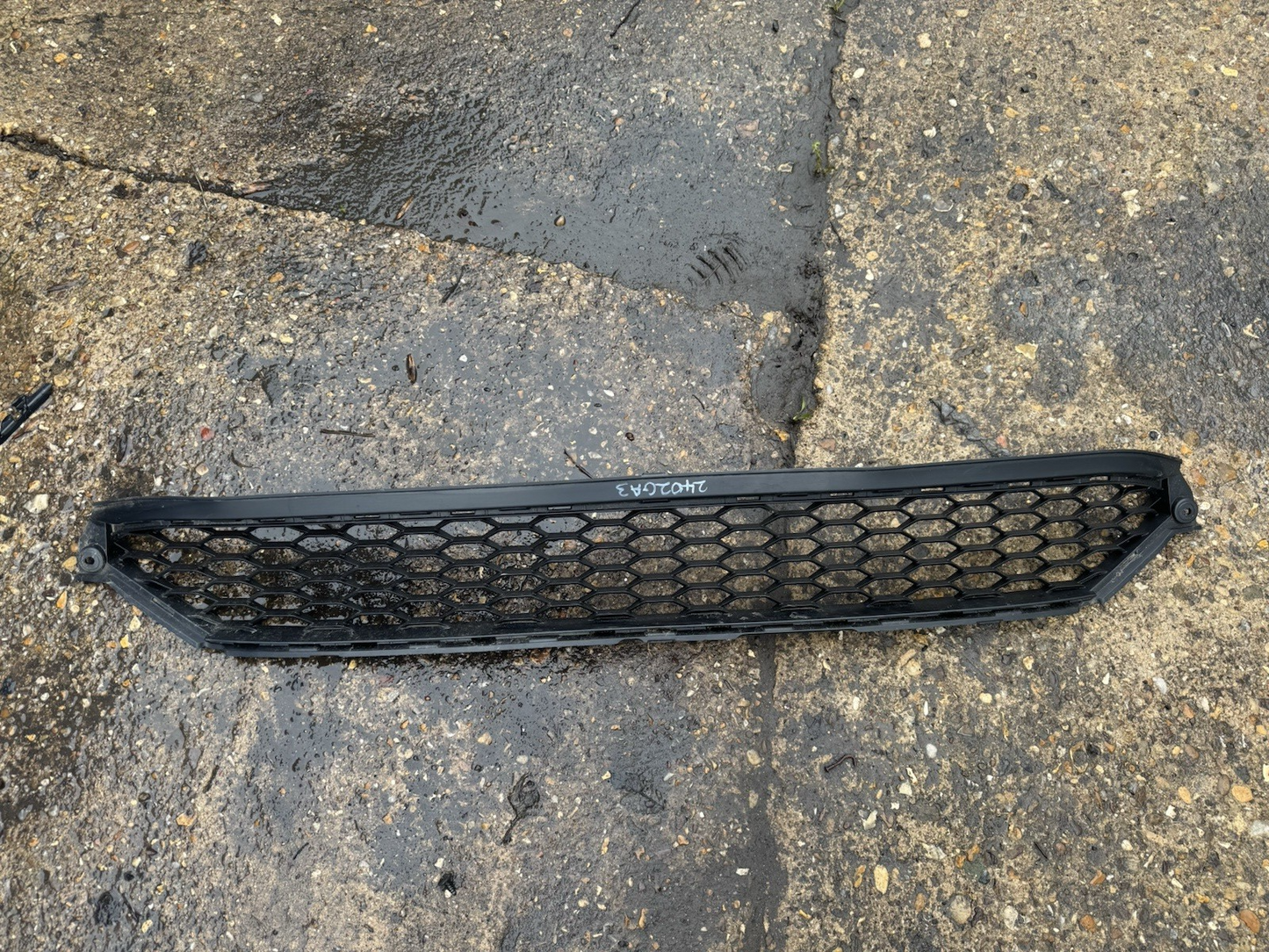 Jaguar I Pace front bumper lower grill 2018-2023 SUV Genuine J9D3-17K945-A