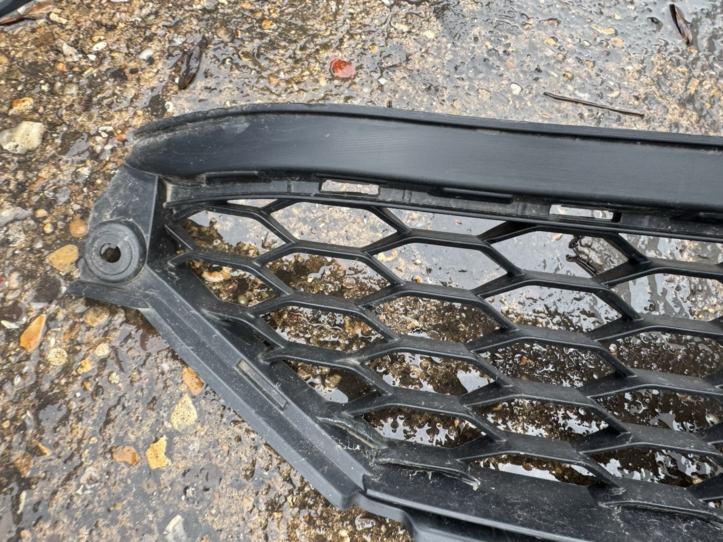 Jaguar I Pace front bumper lower grill 2018-2023 SUV Genuine J9D3-17K945-A