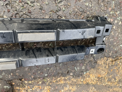 LAND ROVER DEFENDER FRONT BUMPER BRACKET 2018on SVR SUPERCHARGE L8B2-17A793