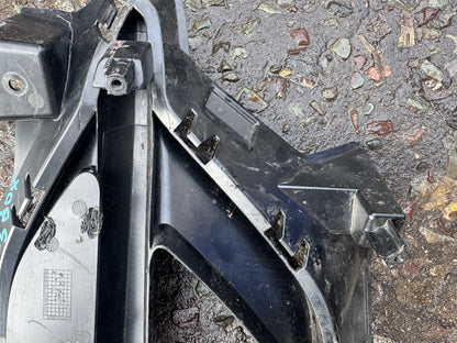 MG ZS FRONT BUMPER FOG LIGHT GRILLE TRIM LEFT PASSENGER SIDE 2022 10694868