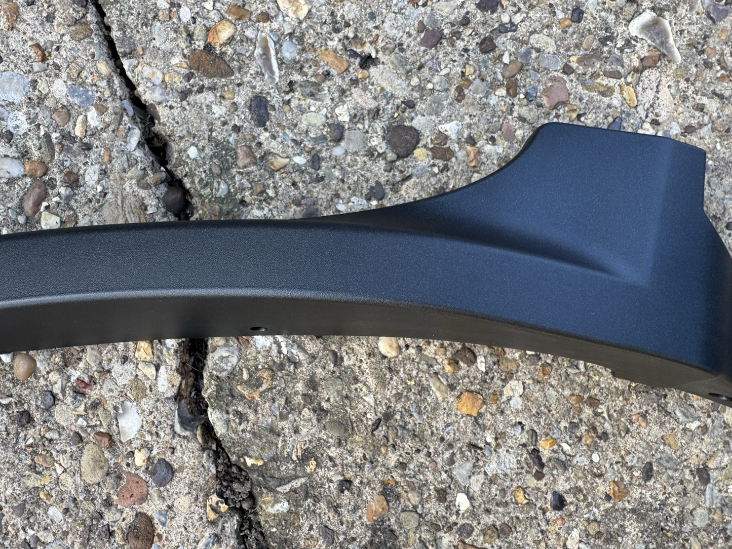 2015 LEXUS NX 300H Z1 HYBRID MK1 5DRS ESTATE REAR RIGHT WHEEL ARCH TRIM *4680