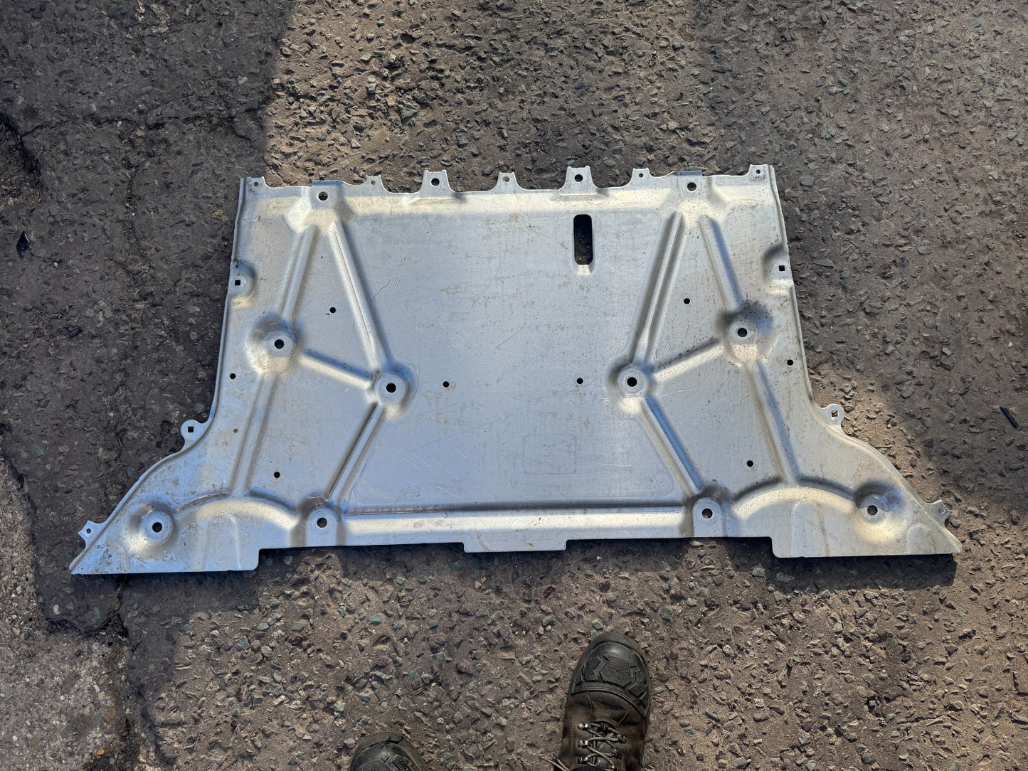 2025 BMW I4 SERIES ENGINE UNDERTRAY UNDERBODY COVER G26 7915376