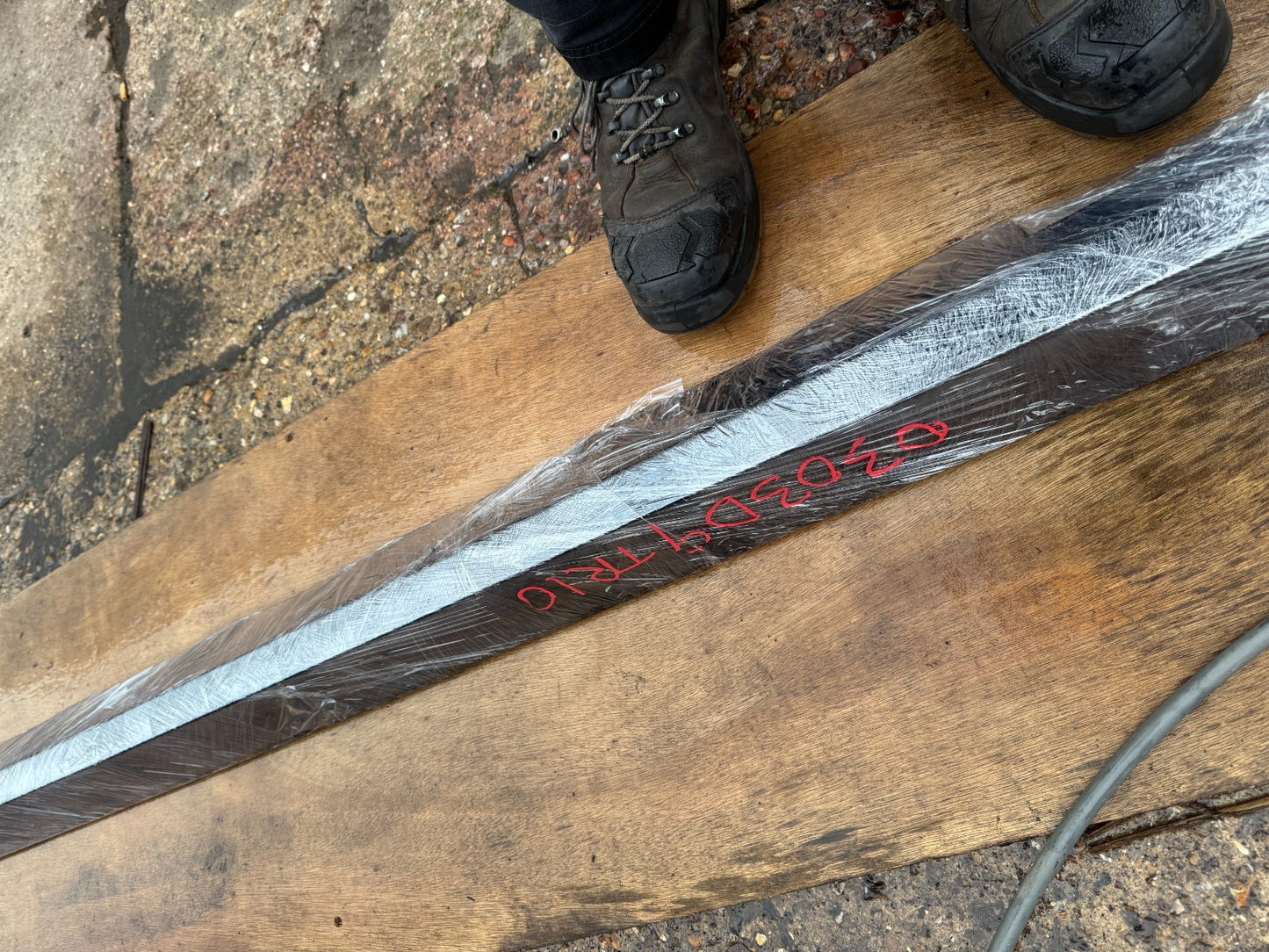 KIA EV6 SIDE SKIRT RIGHT SIDE 2021-2024 87754-CV000