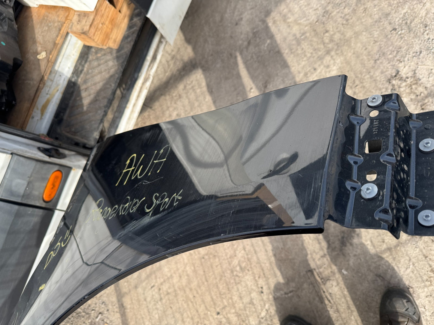 N9X2-16A183 2022-2024 RANGE ROVER SPORT L461 NSF LEFT PASSENGER SIDE GENUINE