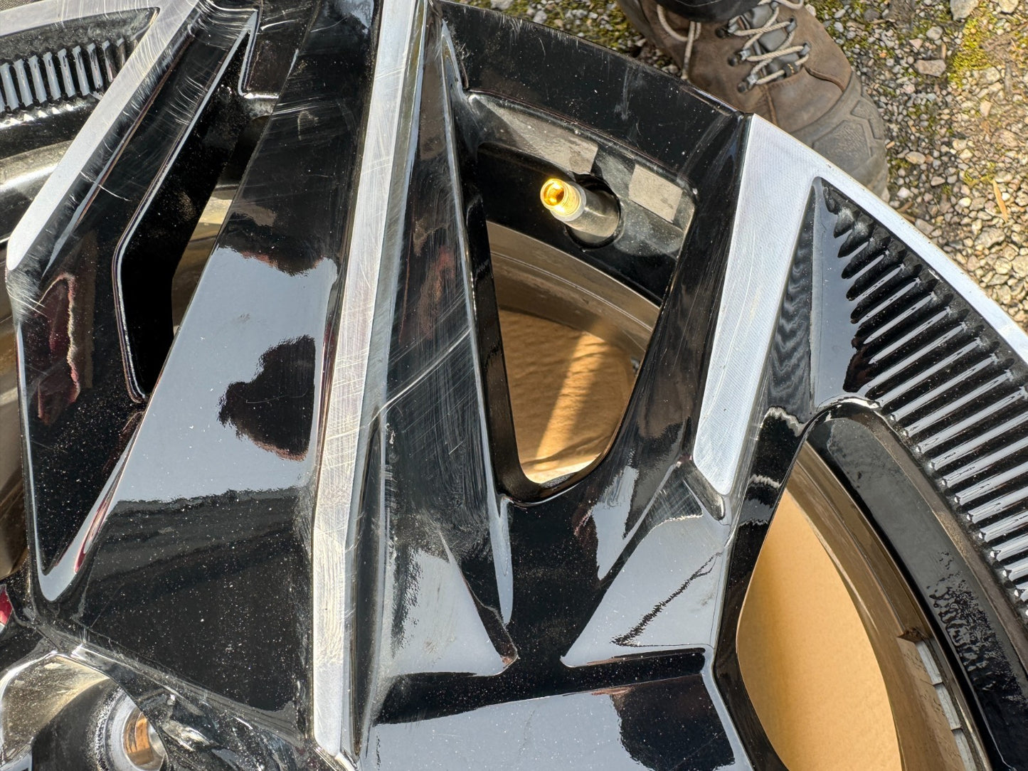 19" PEUGEOT 3008 ALLOY WHEEL GT ELECTRIC MODEL GENUINE 7.5X19 ET50 9842668980