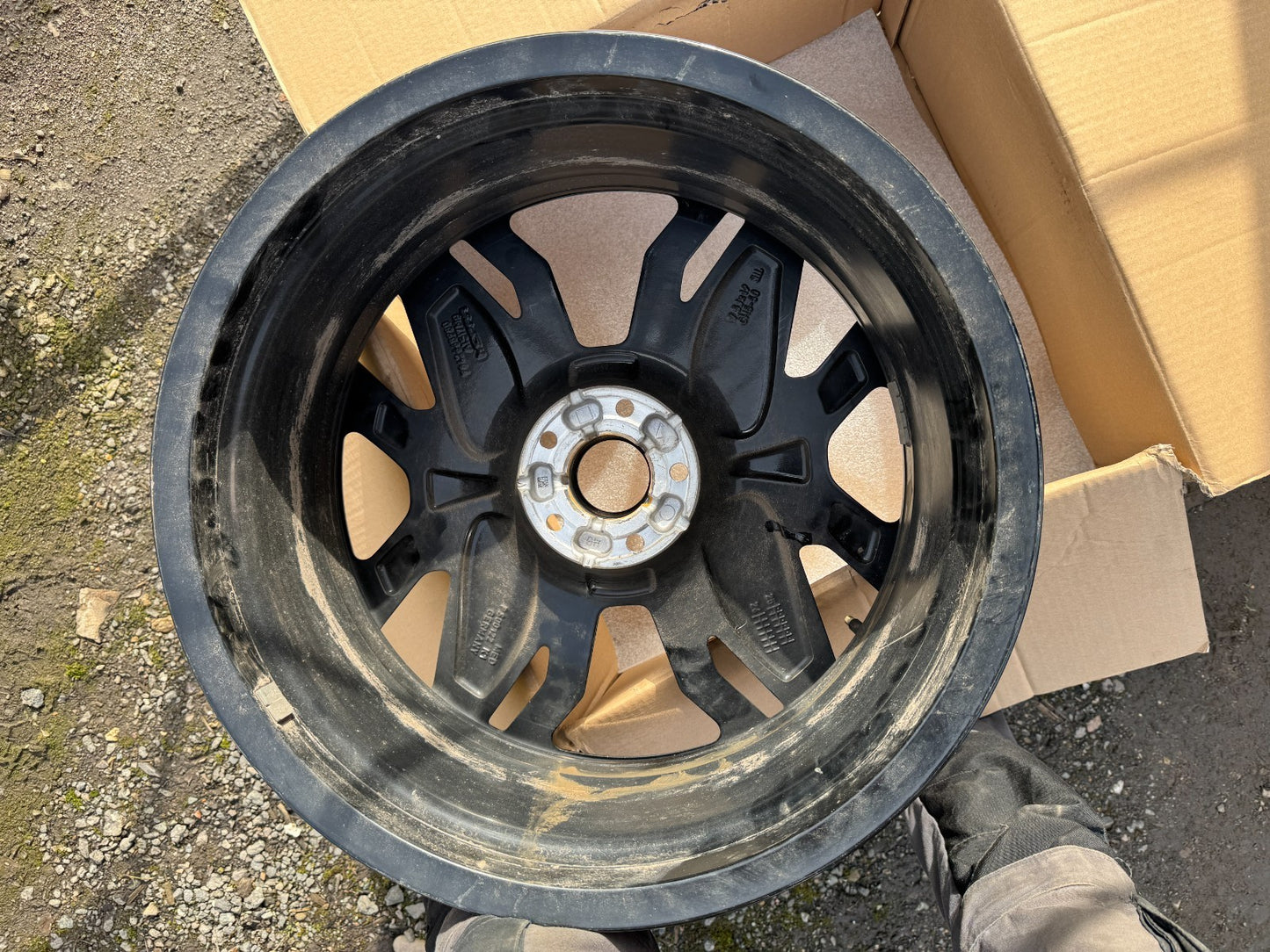 19" PEUGEOT 3008 ALLOY WHEEL GT ELECTRIC MODEL GENUINE 7.5X19 ET50 9842668980