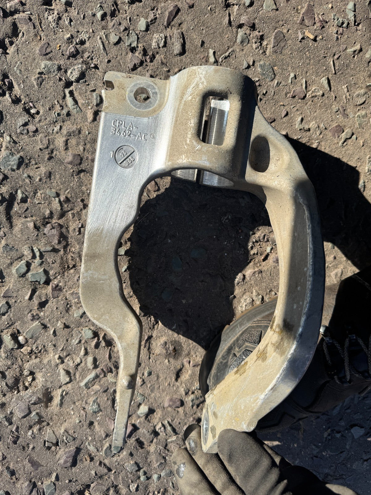 Genuine Land Rover Discovery 5 Range Rover Sport Front RH Strut Fork